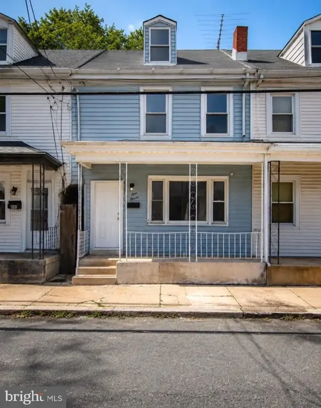 411 Lawrence St, BURLINGTON