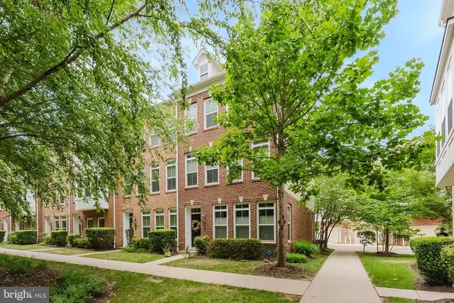 9441 Canonbury Sq, Fairfax