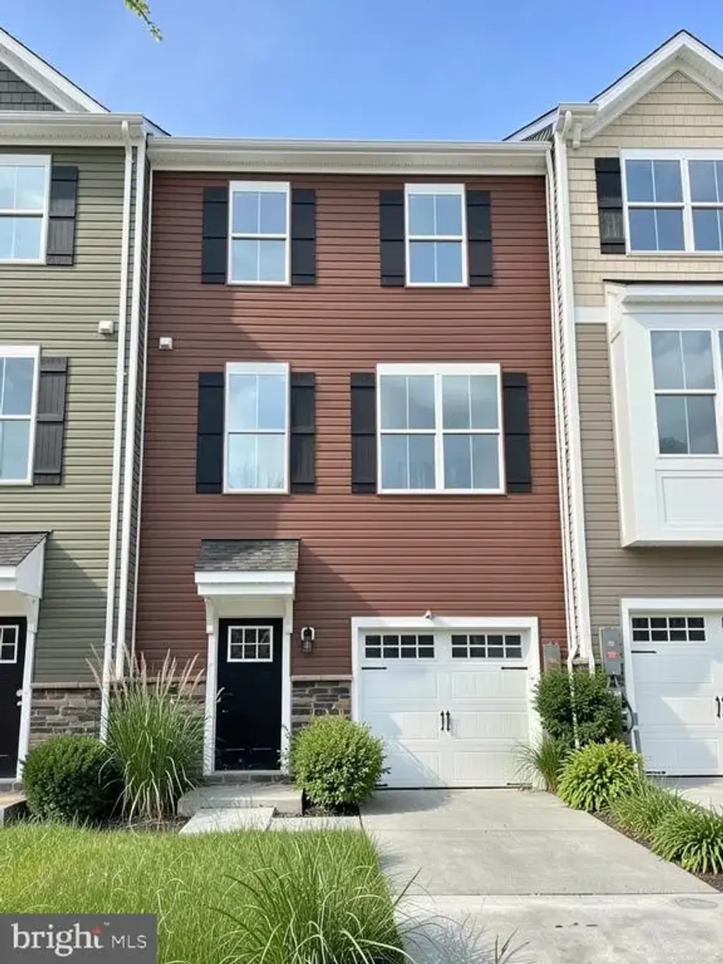 346 Aqua Sq #181, EDGEWOOD