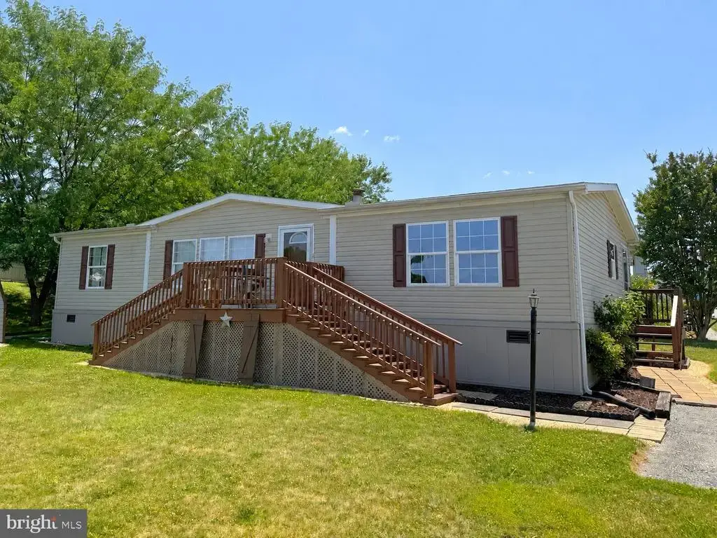 115 Raptor Dr, HANOVER