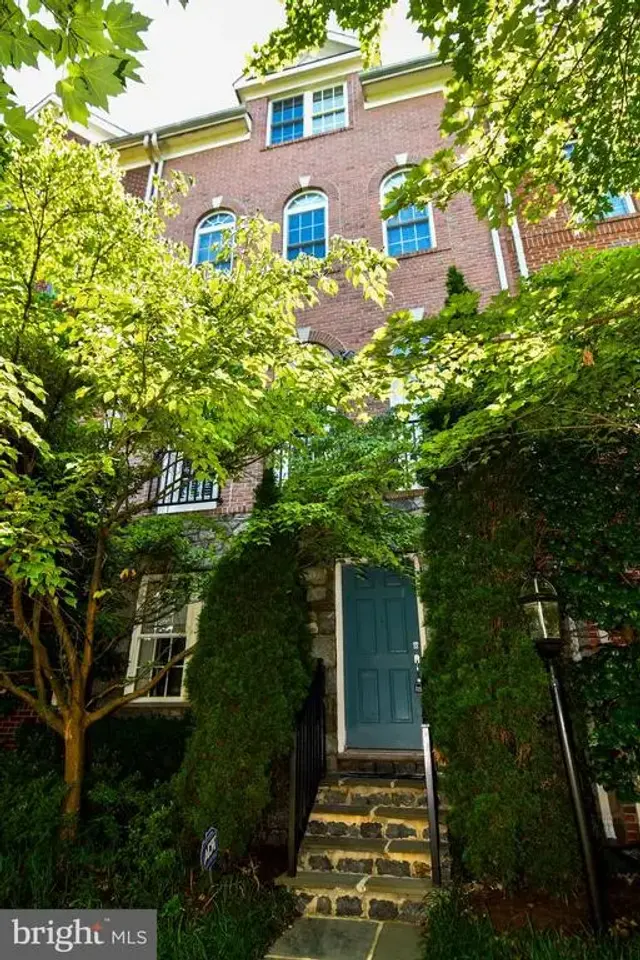 589 Cedar Spring St, Gaithersburg