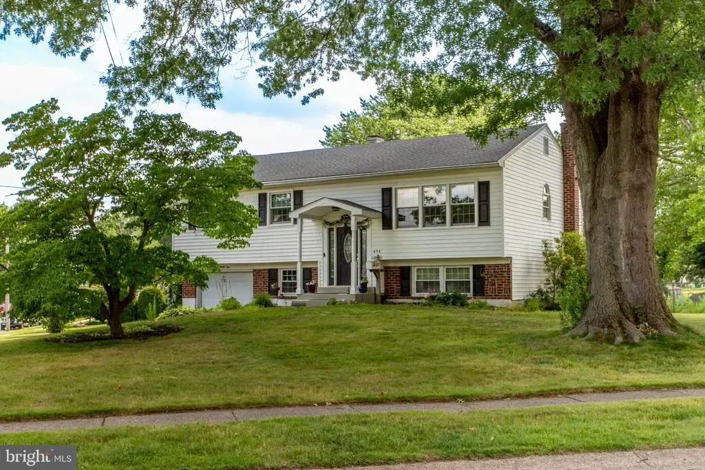 494 Overlook Dr, WARMINSTER