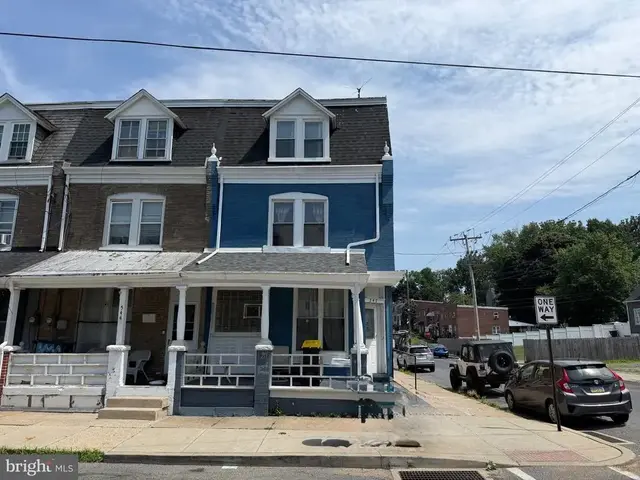 546 Poplar St, Lancaster