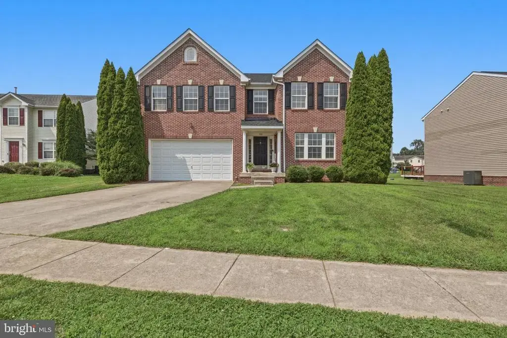 105 Seurat Ln, MARTINSBURG