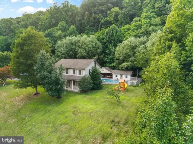 59 Delving, Lewistown