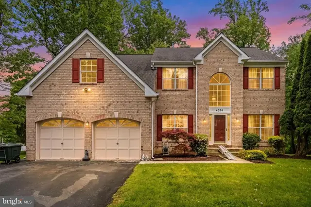 4301 Hickory Leaf Ct, Bowie