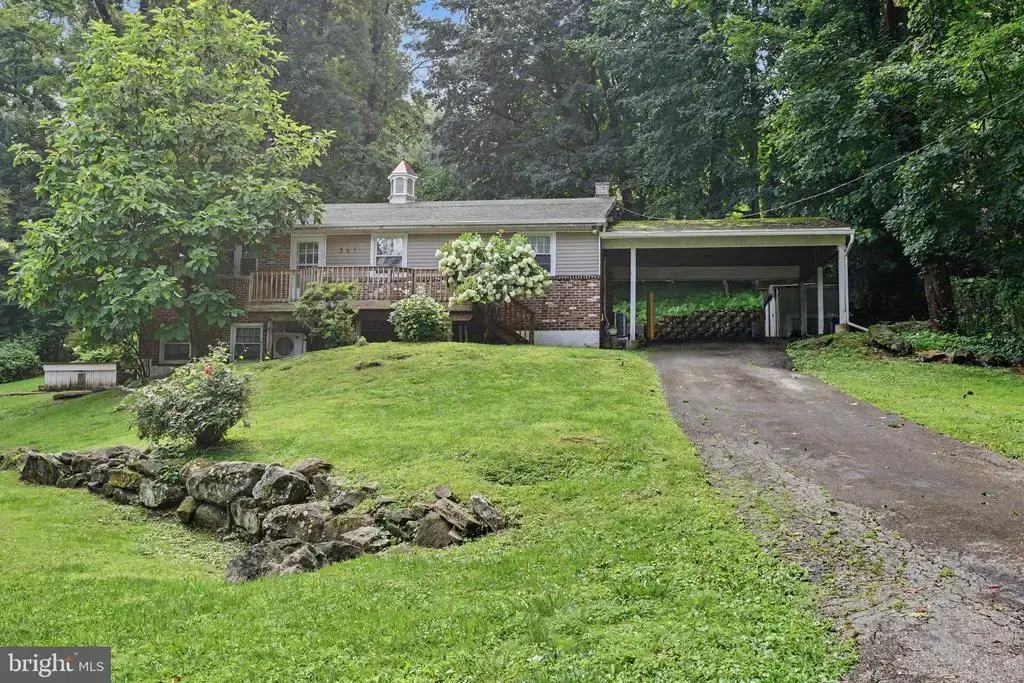 361 Spring Garden St, WEST CONSHOHOCKEN