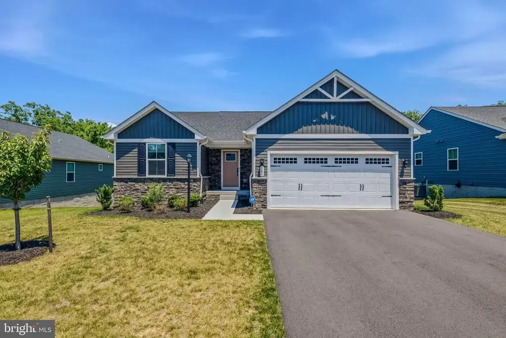 566 Makers Way, MARTINSBURG