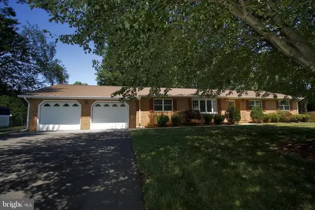 18 N Springview Dr, Dover