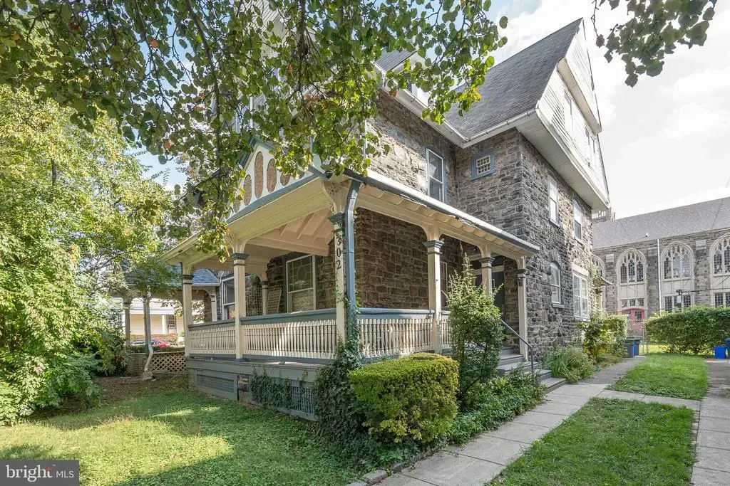 302 W School House Ln, PHILADELPHIA