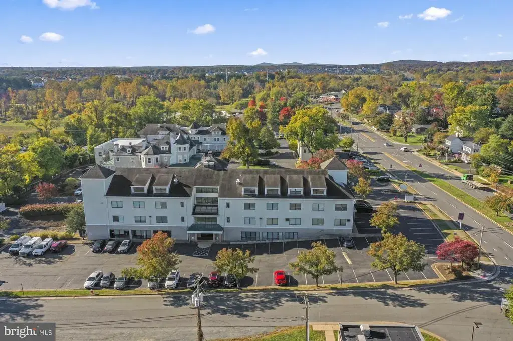 602 S King St #8 Units, LEESBURG