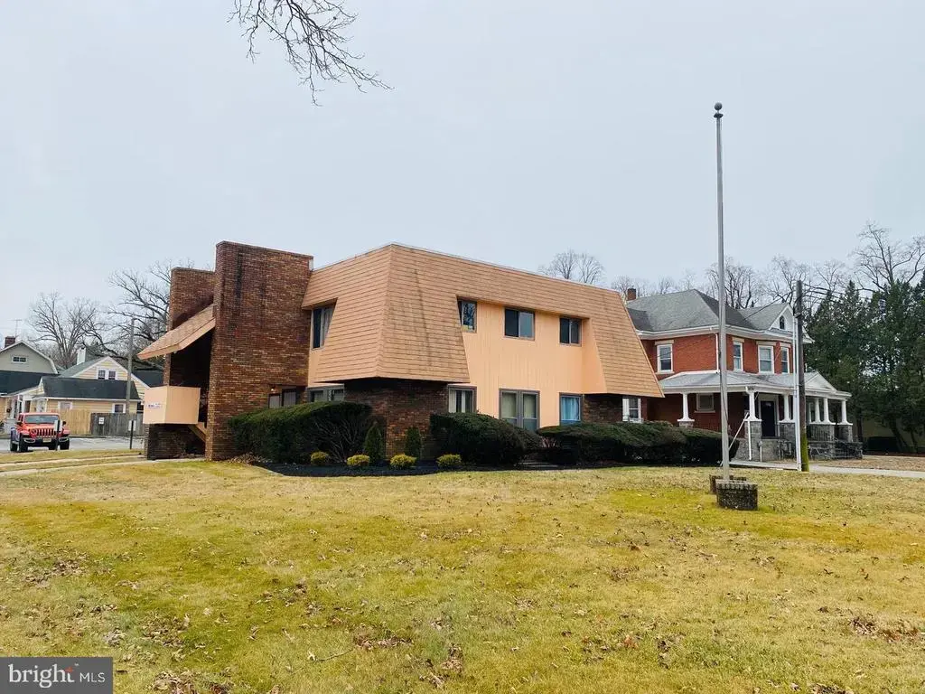 1071 E Landis Ave, VINELAND