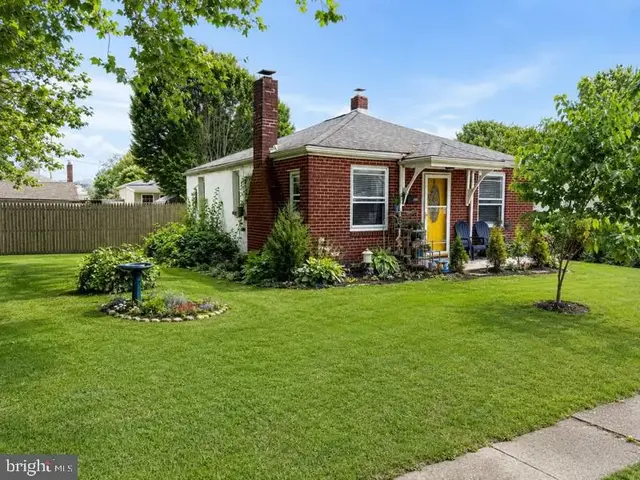 208 Lindberg Ave, Wilmington