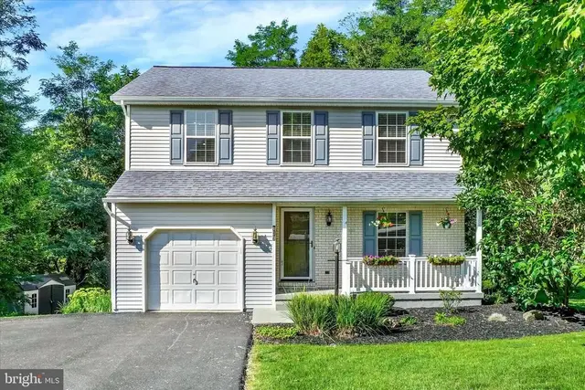 139 Hershey Cir, Stewartstown