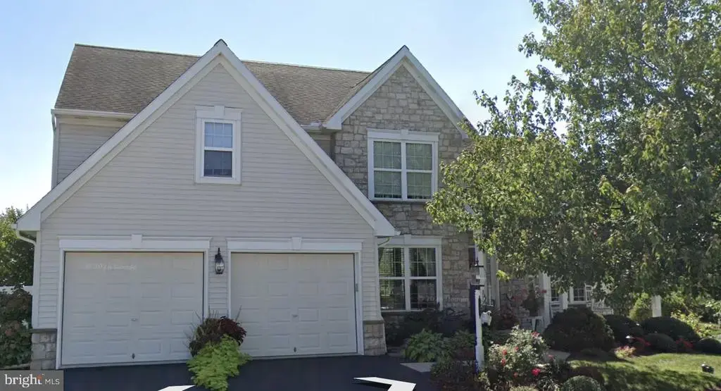 401 Zachary Dr, MANHEIM