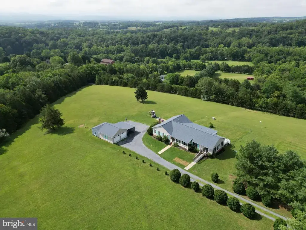 217 Silver Bell Ln, LURAY