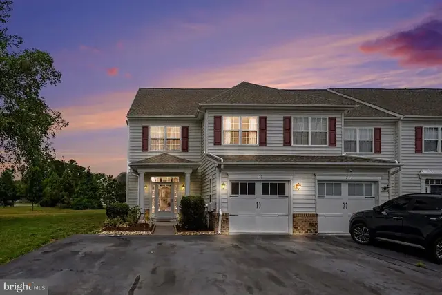 239 W Bourne Way, Millsboro