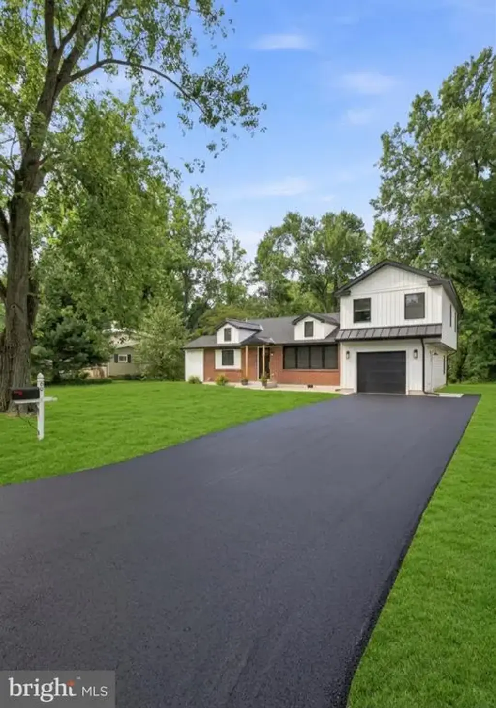 50 Manor Ln, YARDLEY