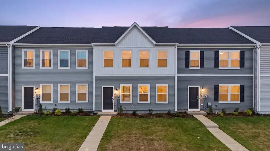 16 Night Star Ter, KEARNEYSVILLE