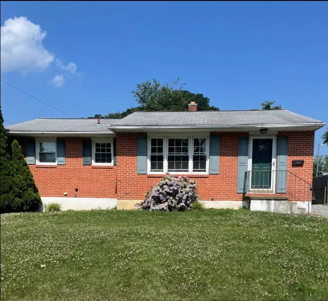 43 Edinburgh Dr, New Castle