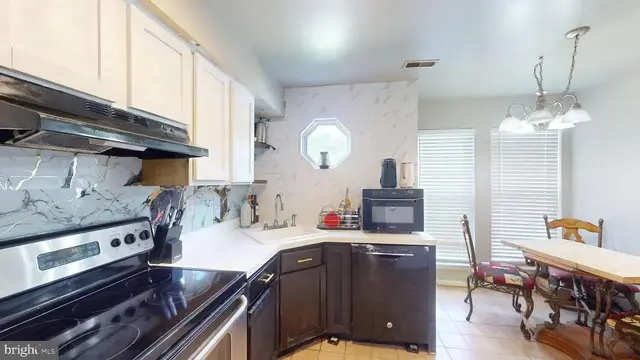 21076 Jenna Ct, Lexington Park