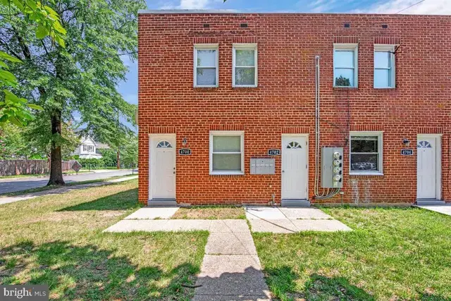4700 Quarles St Ne, Washington