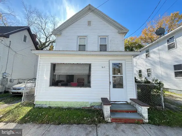 614 Douglas St, Cambridge