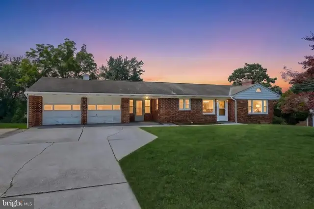 229 Blooming Grove Rd, Hanover