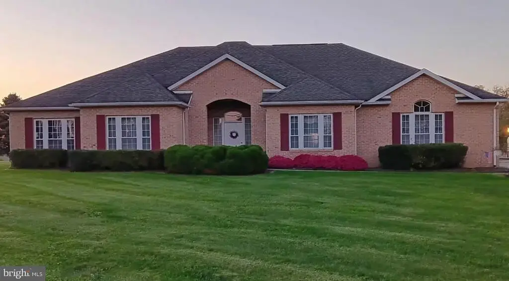 422 Bollinger Rd, LITTLESTOWN