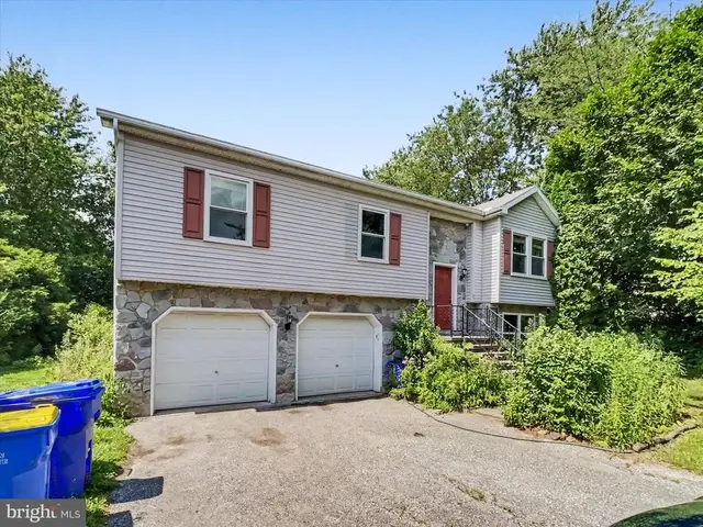 10 Hitching Post Cir, Thomasville