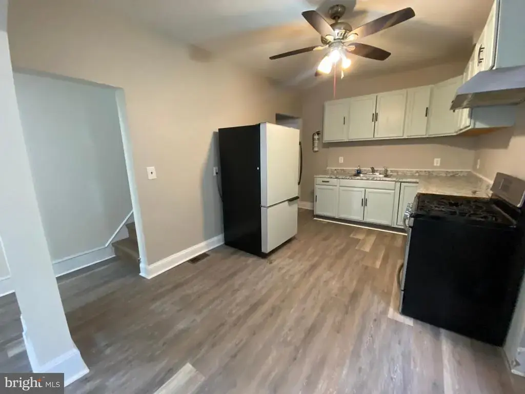 220 Pearl St, NORRISTOWN
