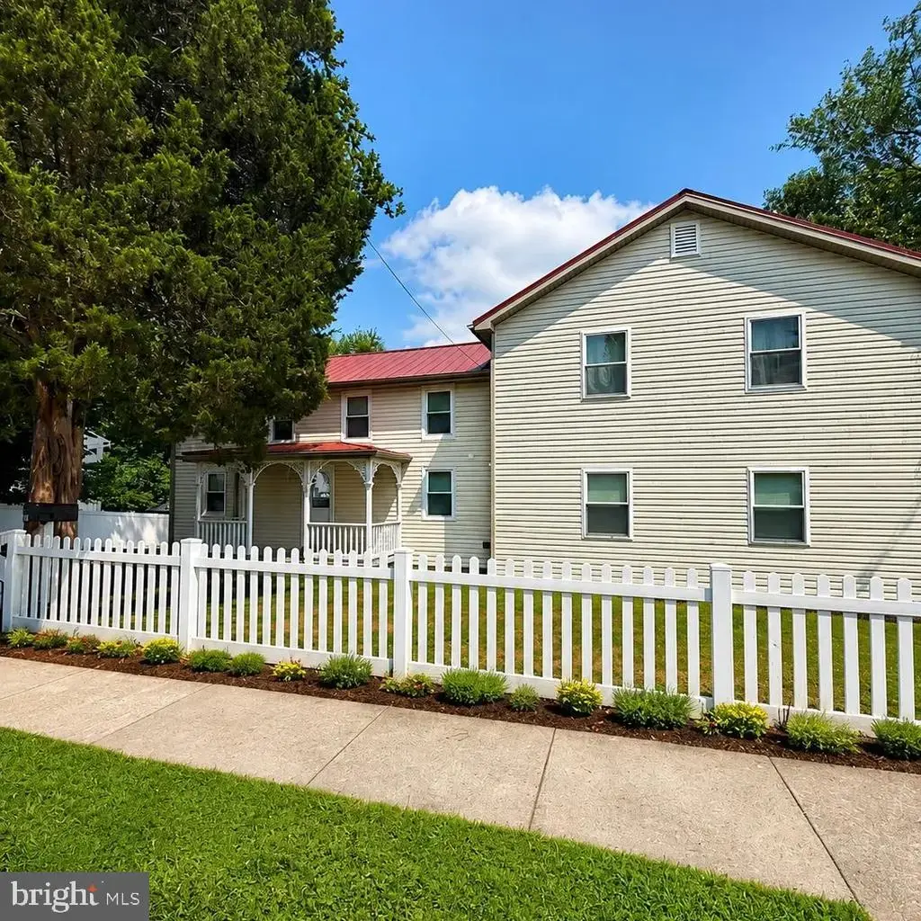 36 Avondale St, LAUREL