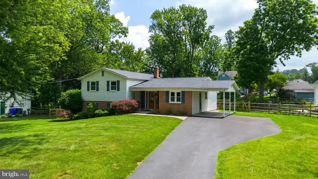 16517 Jilrick St, Rockville