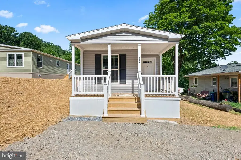 716 Hillside Drive, GAP