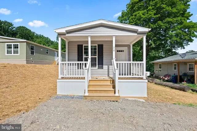 716 Hillside Drive, Gap