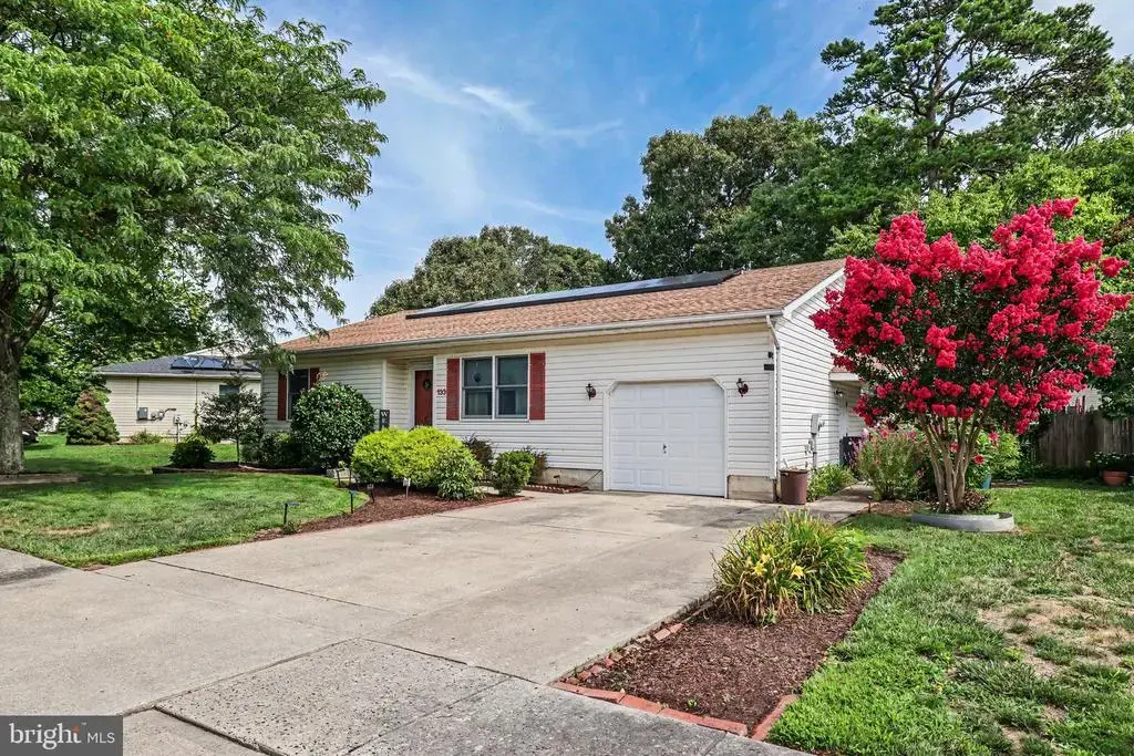 133 W Holly Ln, TUCKERTON