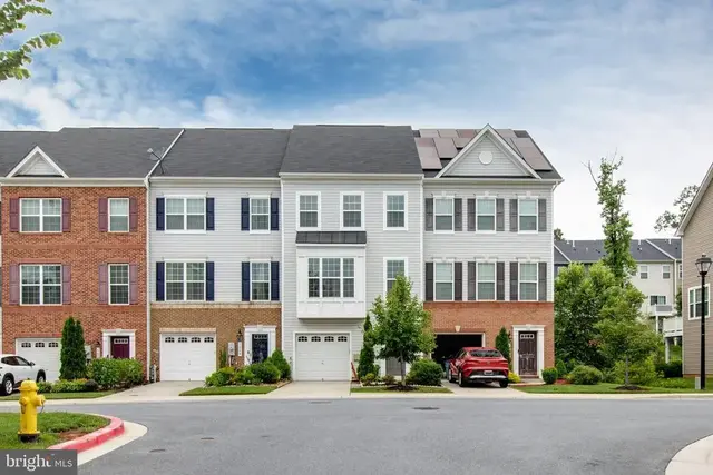 1022 Linden Dr, Hanover