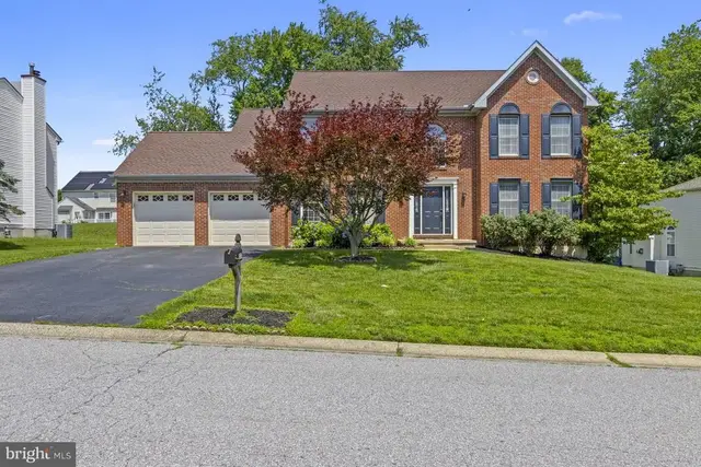 307 Blue Jay Dr, Hockessin