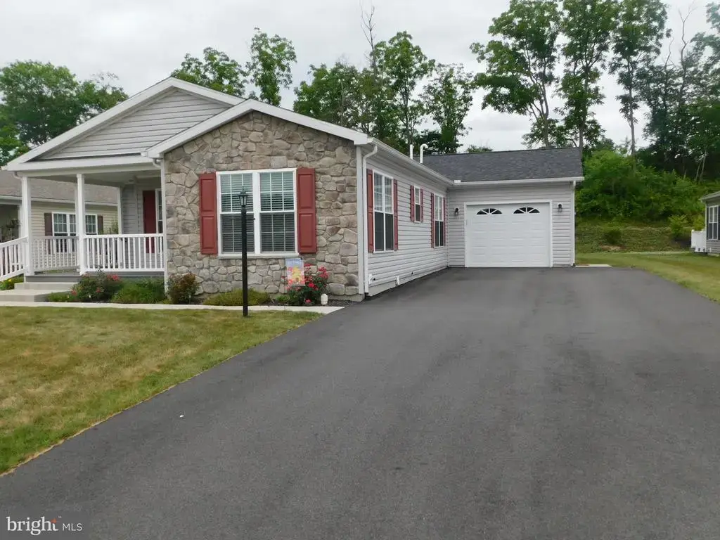 159 Eagles Watch S, BECHTELSVILLE