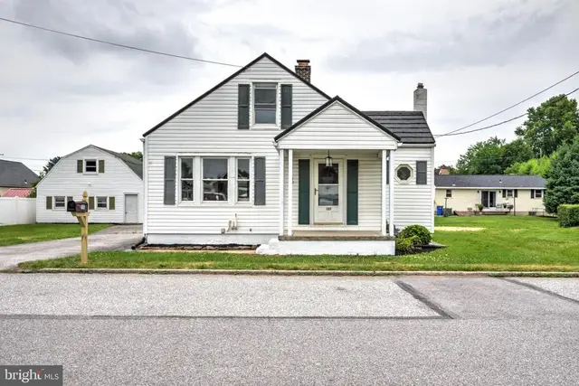 137 Taft Ave, York