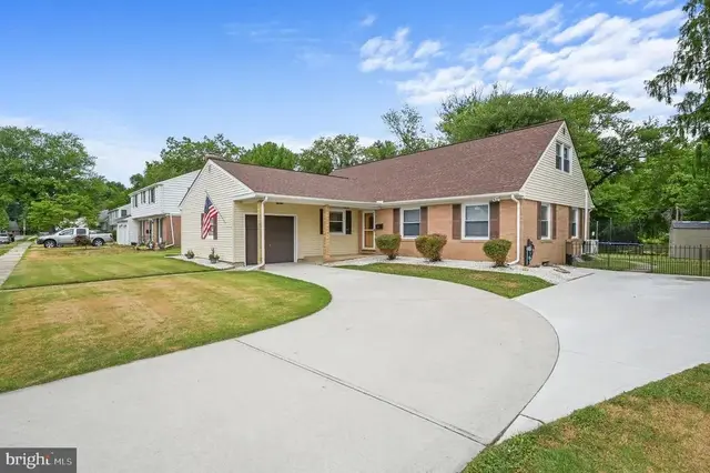515 Westwood Dr, Dover
