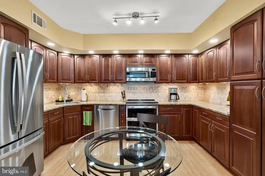 21336 Valley Forge Cir #1336, KING OF PRUSSIA