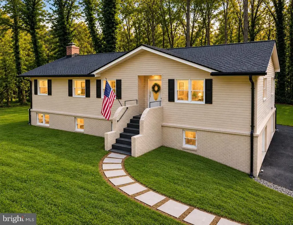 8093 Meetze Rd, WARRENTON