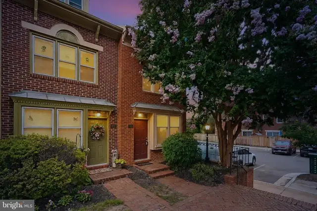 1533 Oronoco St, Alexandria