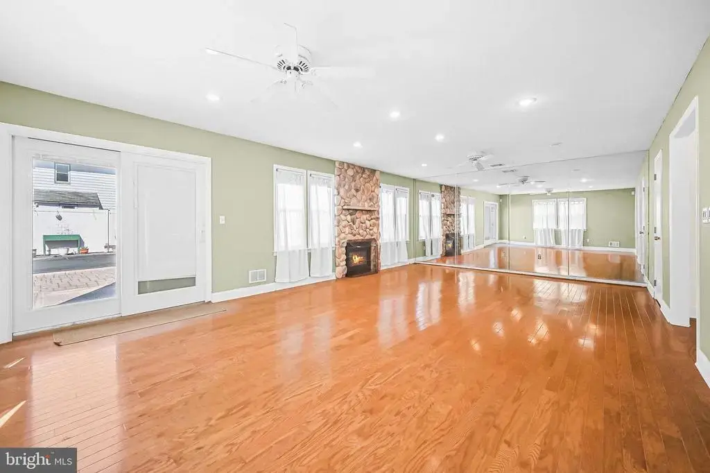 106 Chingarora Ave, KEYPORT