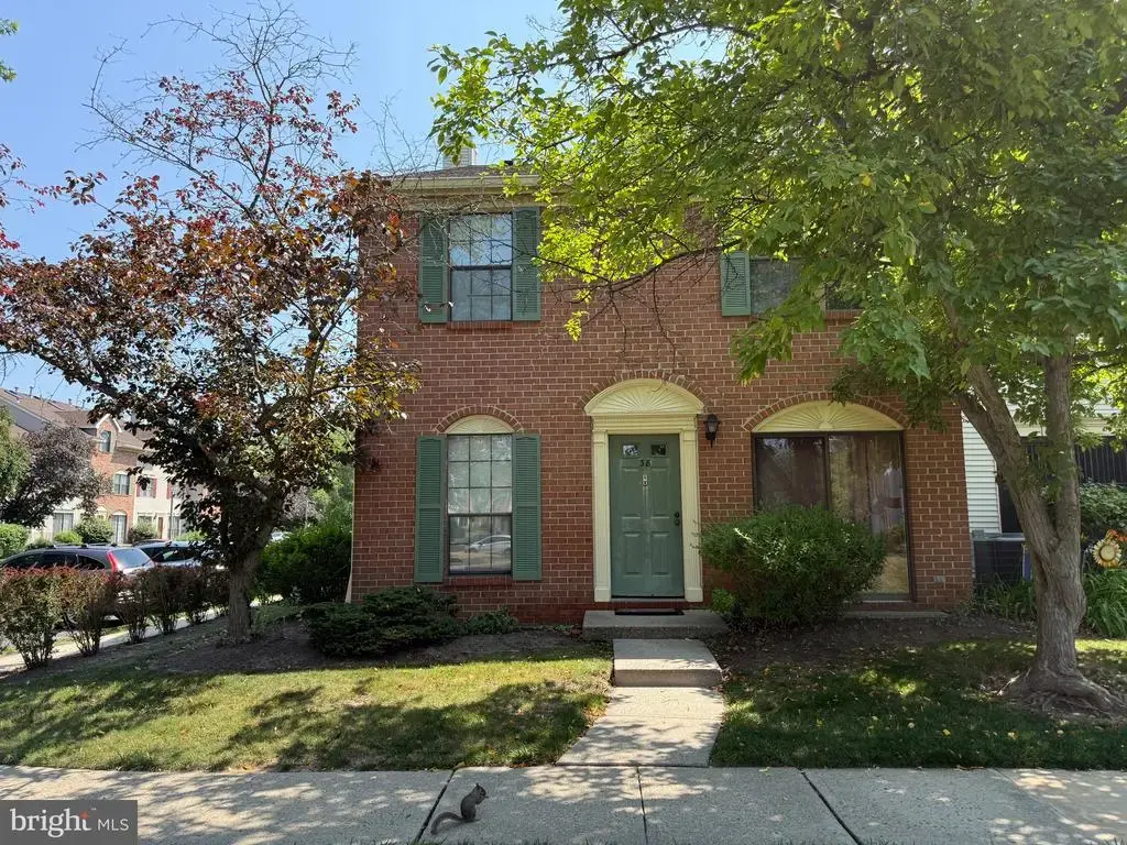 38 Drewes Ct, LAWRENCEVILLE