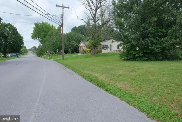 5 Della Ln, Boonsboro