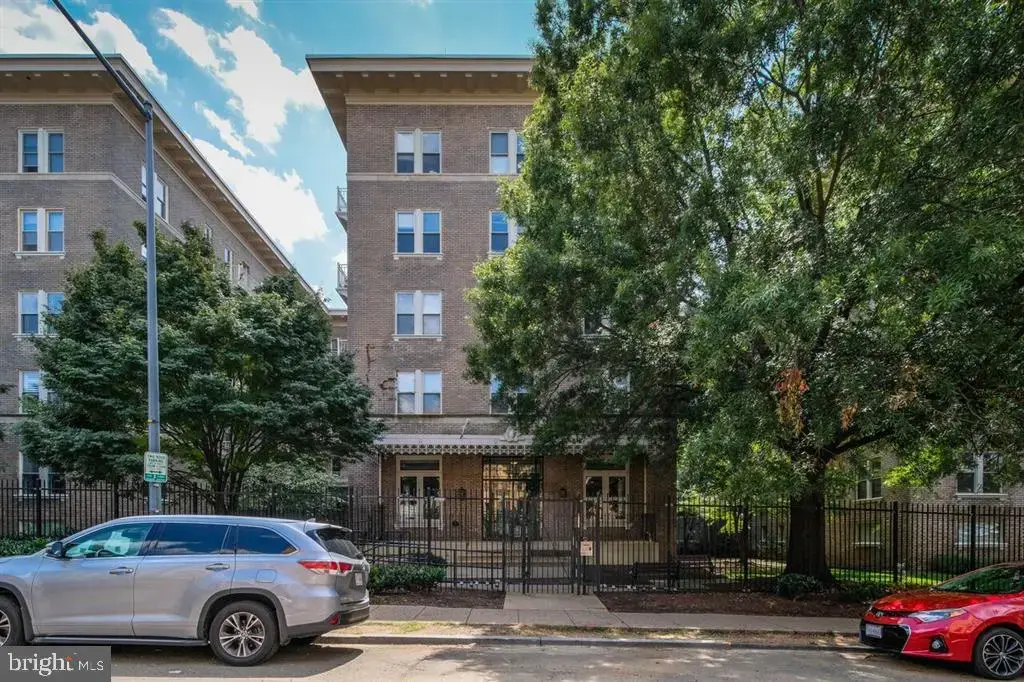 1308 Clifton St Nw #217, WASHINGTON