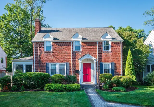 212 Normandy Dr, Silver Spring