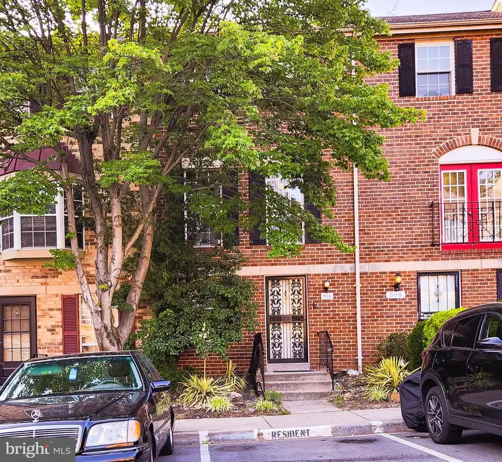 506 Pickwick Village Way, SILVER SPRING